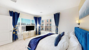 Blue 2 Bed 2 Bath Executive Suite Near Train # 305
